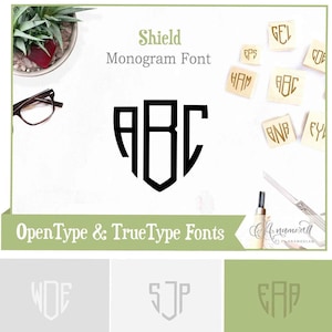 Op de afbeelding: Een zwart-witte afbeelding die een schildvormig monogram-lettertype laat zien. Het lettertype heet "Shield Monogram Font" en is beschikbaar in OpenType en TrueType-formaten. De afbeelding toont voorbeelden van het lettertype met de letters "ABC", "WOF", "SJP" en "EAP".