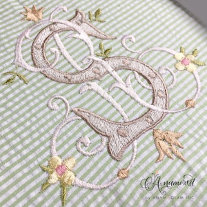 Interlocking S and R Monogram. Embroidery design for Embroidery Machines, SR, RS monogram