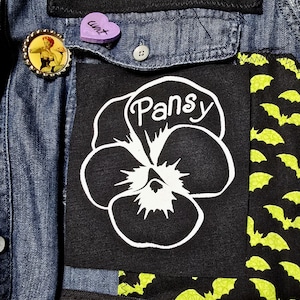 Écusson en tissu pensée