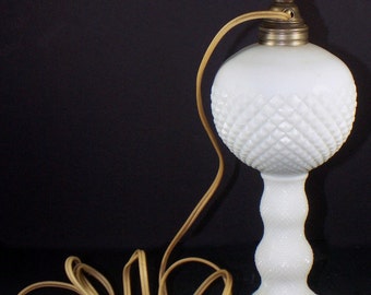 Vintage Westmoreland Milk Glass English Hobnail Pattern 12"t Ivy Ball Style Electric Table Lamp