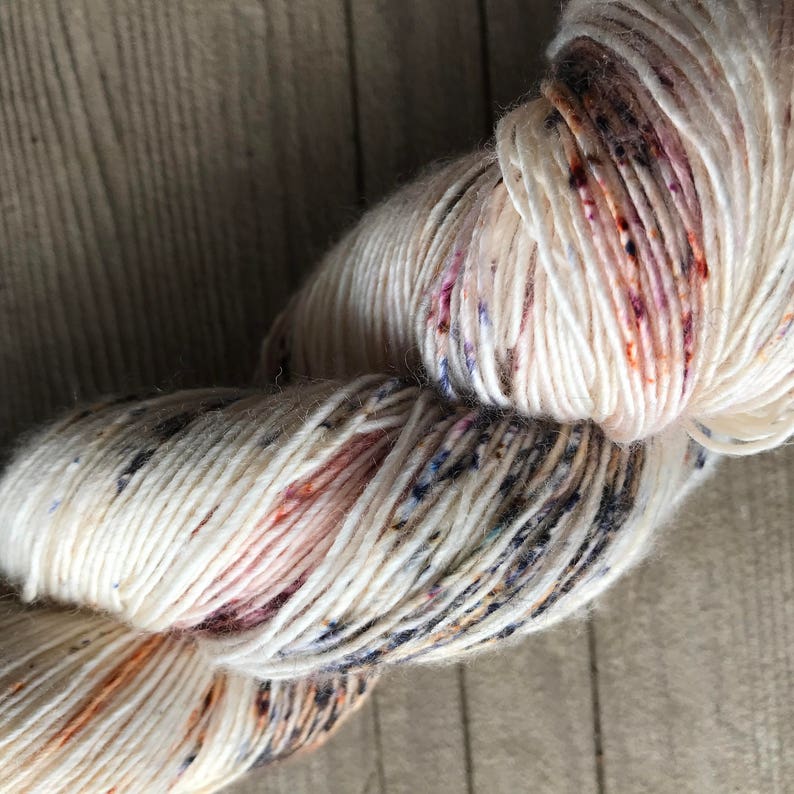 Merino Wool Yarn Indie-dyed Yarn Hand-dyed Yarn Hand-painted Yarn Embrace Colorway