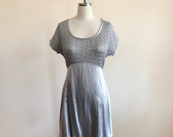 Short-Sleeved Silver Babydoll Dress with Textured Bodice - 1990s