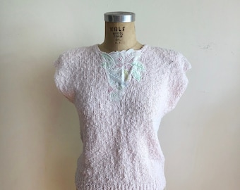 Pale Pink Slub-Knit Sweater Top with Floral Applique - 1980s