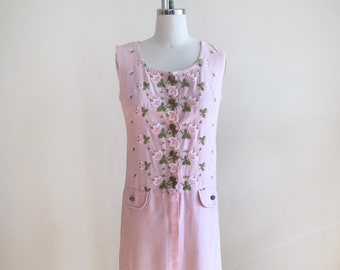 Sleeveless Pink Shift Dress with Floral Embroidery - 1960s