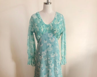 Pale Teal and White Daisy/Floral Print Maxi-Dress with Shirred Bodice - 1970s