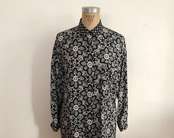 Oversized Black and White Medallion/Tile Print Silk Blouse - 1980s