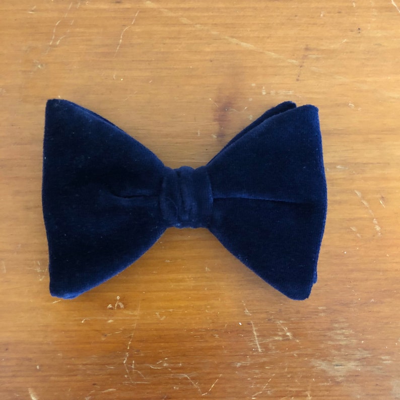 Navy Velveteen Bowtie 1980s image 2