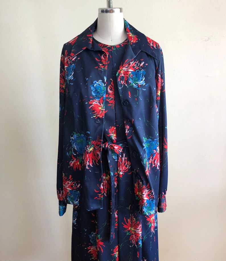 Navy and Red Floral Print Dress with Matching Jacket 1970s image 7