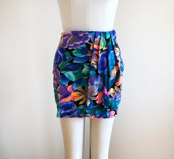 Bright Floral Print Stretch Mini-Skirt - 1980s