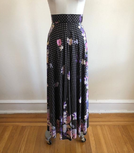 Floral Placement Print Maxi Skirt - 1970s - image 1