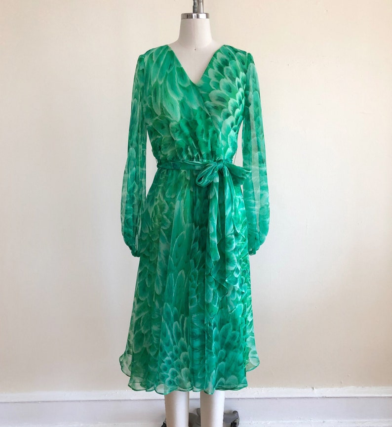 Bright Green Feather Print Surplice Dress 1970s | Etsy