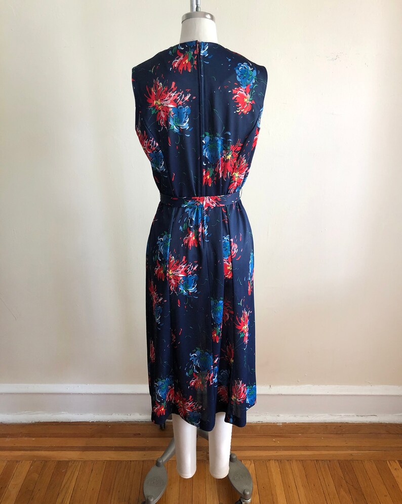 Navy and Red Floral Print Dress with Matching Jacket 1970s image 6