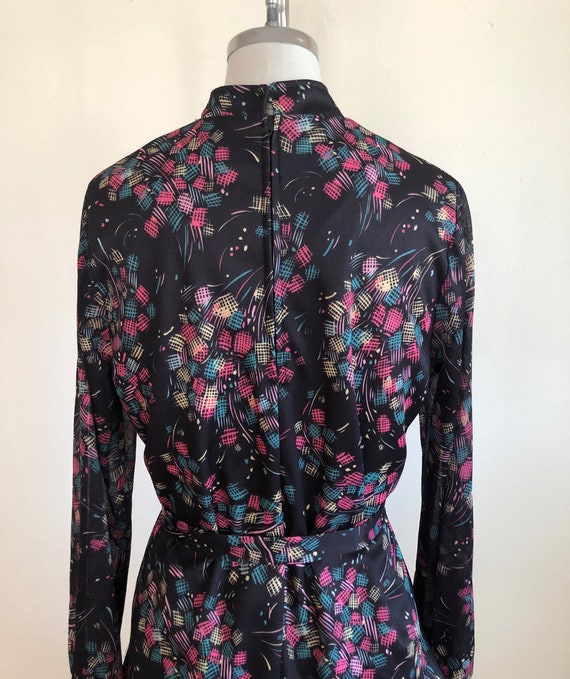 Multicolored Geometric Print Matching Blouse and … - image 5