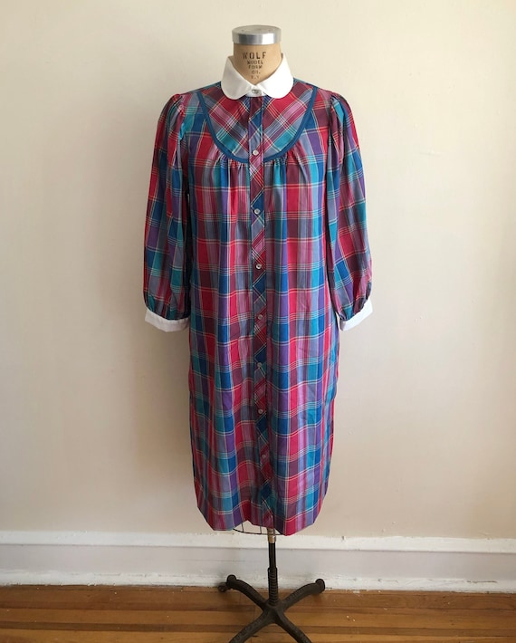 Plaid House Dress with Contrast Collar - 1980s