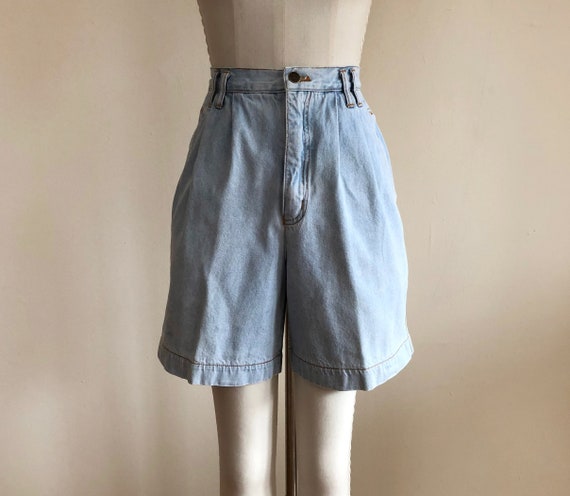 Light Blue Pleated Denim Shorts - 1980s