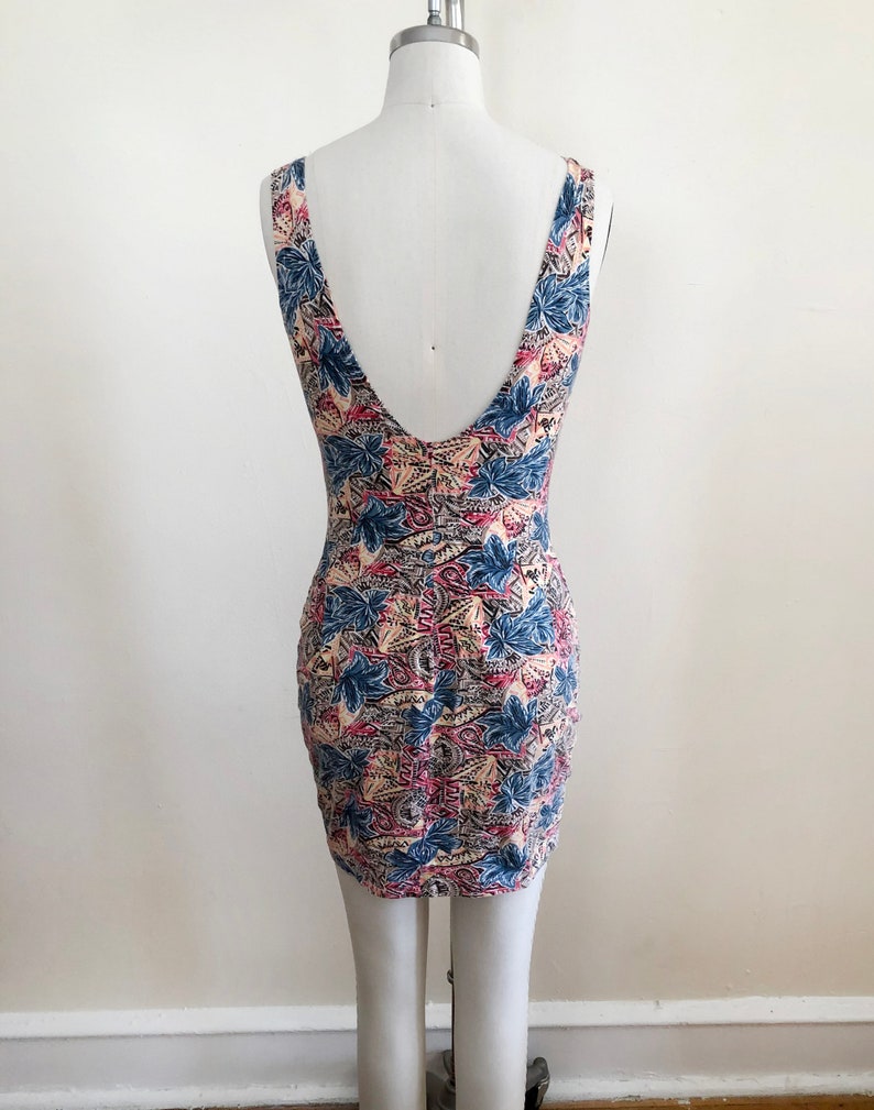 Florales/Conversational Print Body-Con Mini-Kleid 1980er Jahre Bild 4