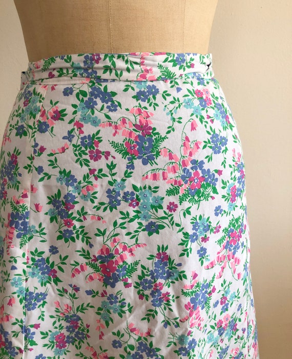 Floral Print Midi-Length Wrap Skirt - 1980s - image 2
