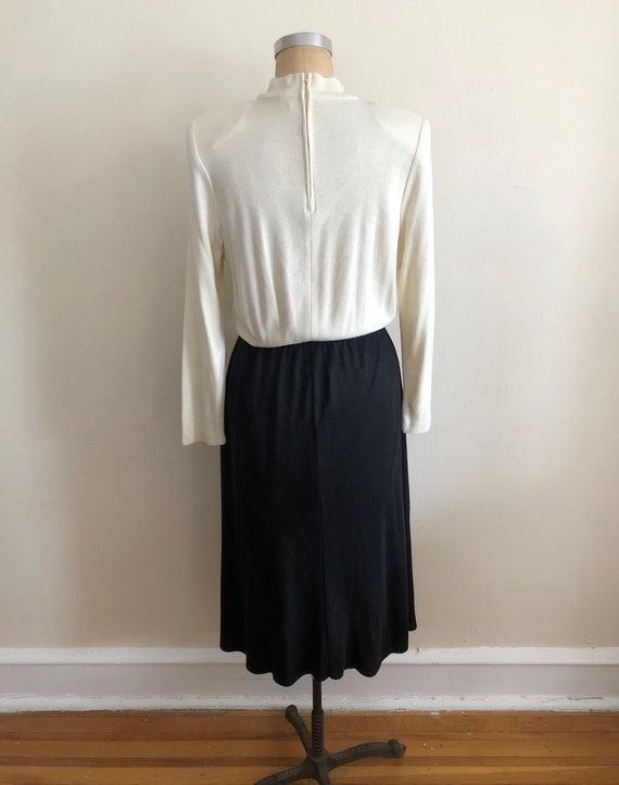 Cream and Black Colorblock Knit Midi-Dress - 1980s - image 4