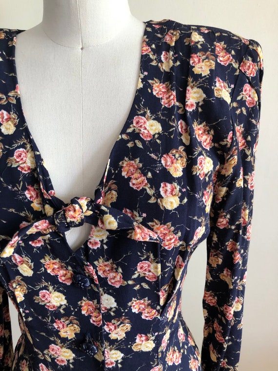 Navy and Pink Floral Print Midi Dress with Keyhol… - image 3