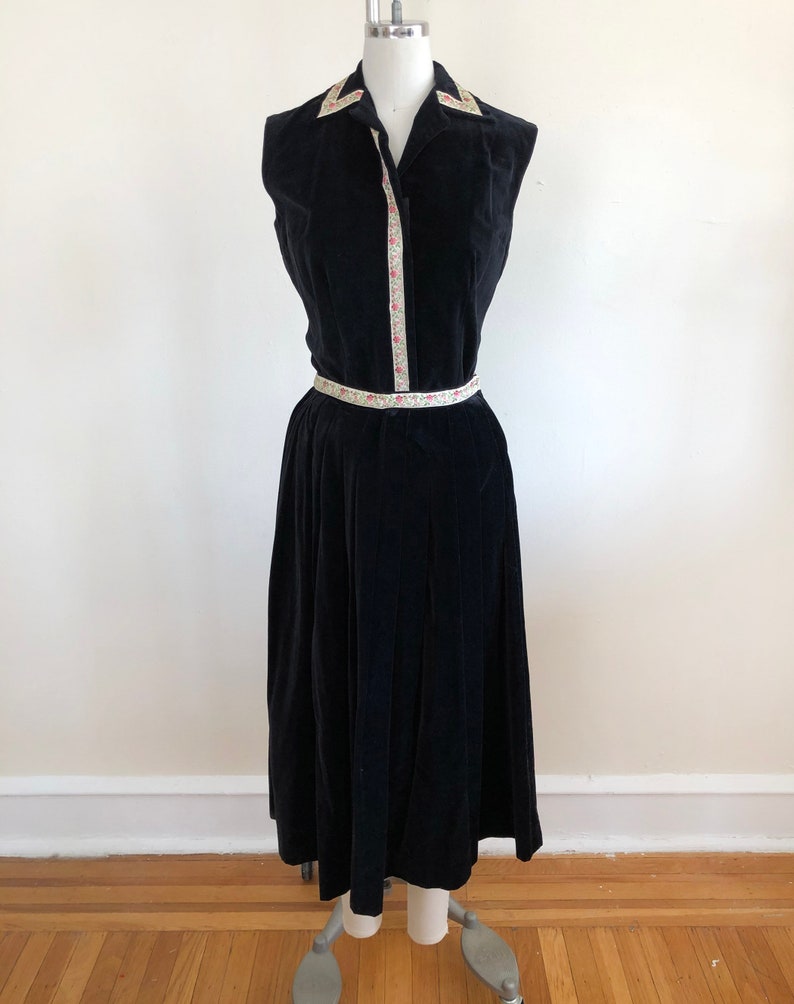 Black Velveteen Two-Piece Set Top and Skirt 1940s image 1