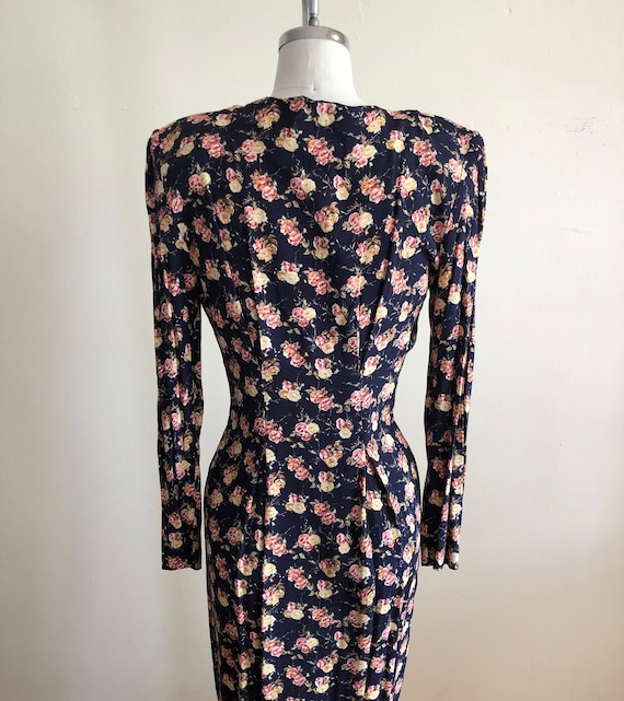 Navy and Pink Floral Print Midi Dress with Keyhol… - image 5