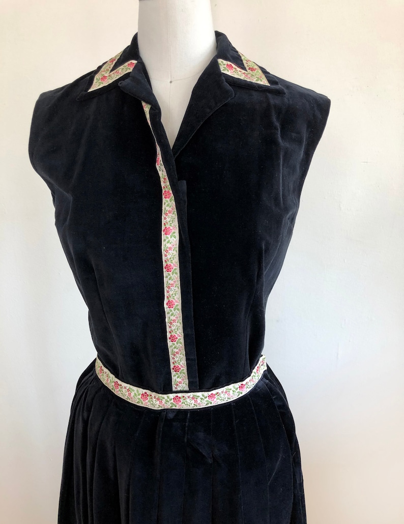 Black Velveteen Two-Piece Set Top and Skirt 1940s image 2