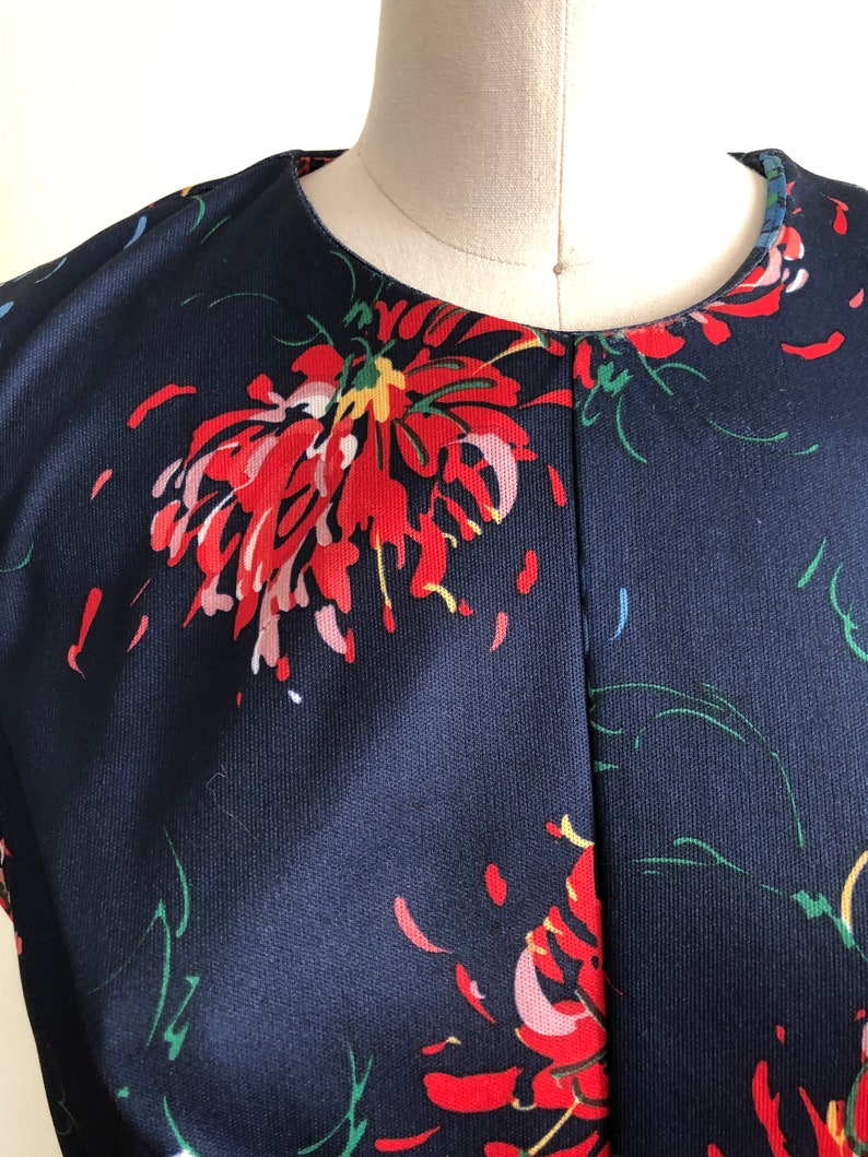 Navy and Red Floral Print Dress with Matching Jacket 1970s image 4