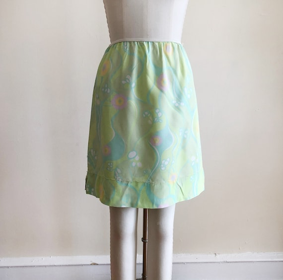 Pale Green Floral Print Half Slip - 1960s - image 1