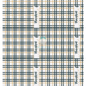 Puede incluir: Una descarga digital imprimible de un patr&oacute;n de cuadros con el texto "thankful" repetido en forma de pancarta. El patr&oacute;n est&aacute; en tonos de verde y dorado.