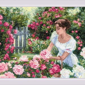 Cross stitch kit - In the Garden by Riolis brand 2115