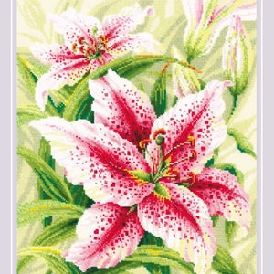 Lilies - Cross stitch kit  by Riolis 2000