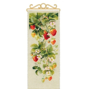 Cross stitch kit -  1551 Strawberry by Riolis