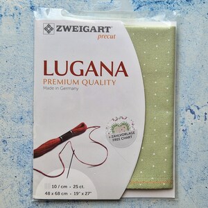 Zweigart Lugana 6349 Precut, 25 ct evenweave Light green with white dots