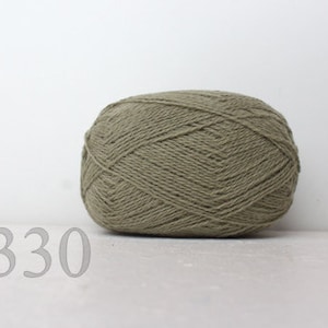 WOOL yarn 100%-knitting yarn - light grey green #330