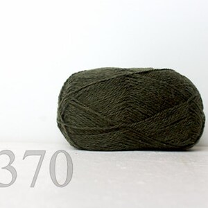 WOOL yarn 100%-knitting yarn - moss green #370