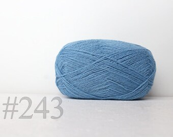 Hilo de lana para tejer a crochet - azul cielo #243