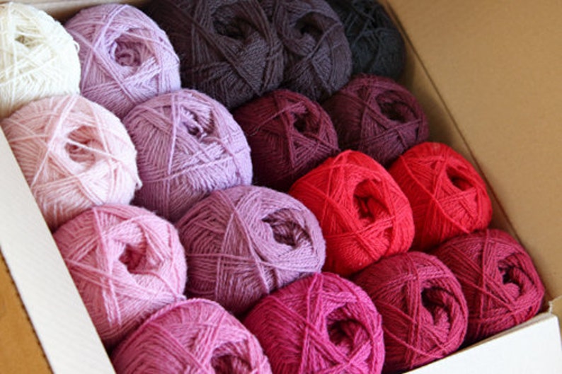 WOOL yarn 100%knitting yarn black 210 image 4