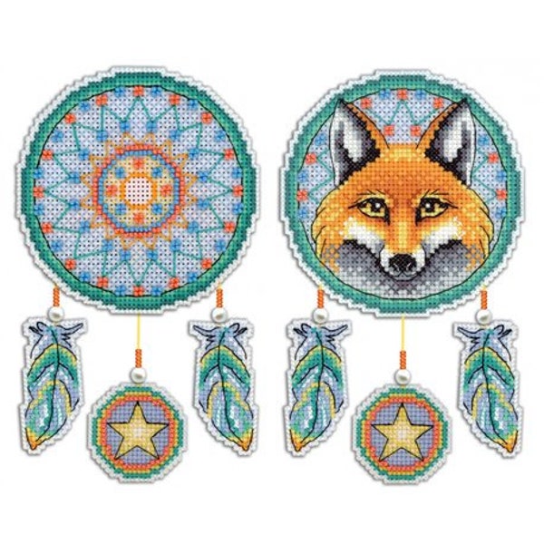 KIT cross stitch - Dreamcatcher with fox, kit on plastic canvas for both sides.