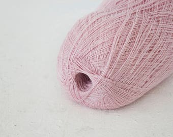 Cobweb pale pink color merino wool yarn - haapsalu shawl yarn