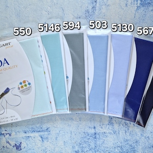 Zweigart Aida 14ct. pretagliato 19" x 21", 48 x 53 cm in colori blu