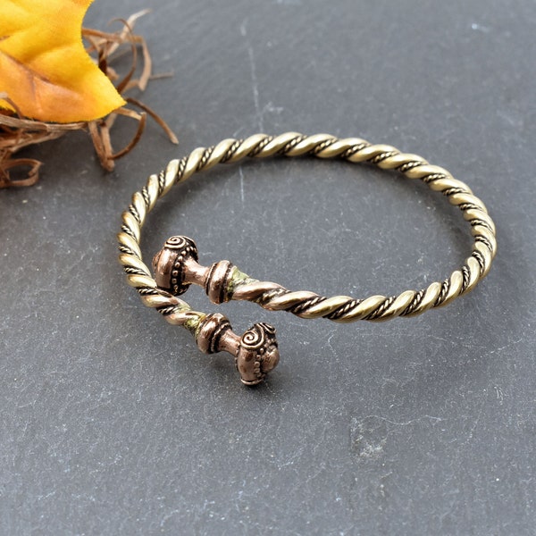 Latène bangle - Bronze bracelet - Celtic and Viking jewelry - Wristband Norse - BELANAS SCHATZKISTE
