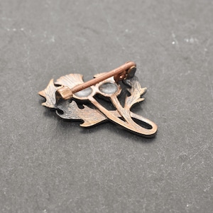 Schottische Distelbrosche aus Bronze – Kleine Brosche mit Distel – Schottland Schmuck – 1 Stück
