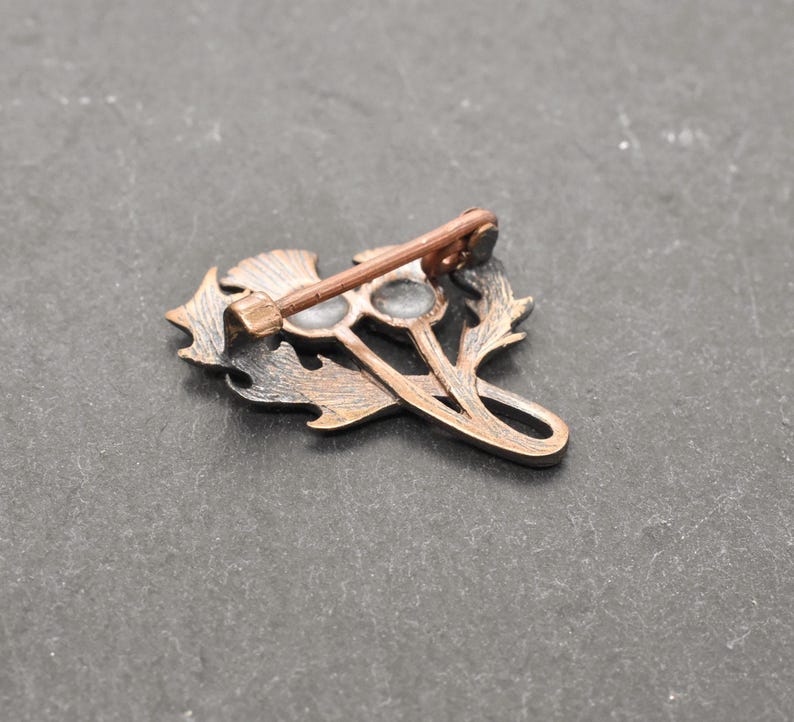 Schottische Distelbrosche aus Bronze – Kleine Brosche mit Distel – Schottland Schmuck – 1 Stück
