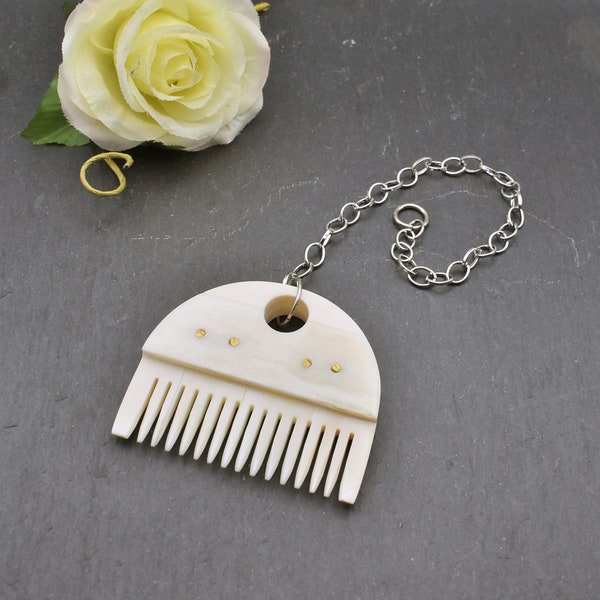 Bone comb for Vikings, Romans and Teutons - Medieval comb handmade - Beard comb from BELANASSCHATZKISTE