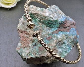 Celtic Torques bronze - Necklace for Celts - Torc latene age - Spiral or Helix Ring for Woman and Men