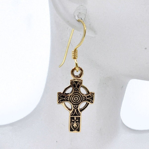 Celtic cross earrings - 1 pair - Celtic earrings - Irish high cross earrings from BELANAS TREASURE KISTE