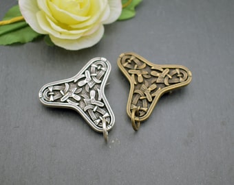 Viking Cloverleaf Brooch in Sizes Nordic Jewelry Made of ZAMAK