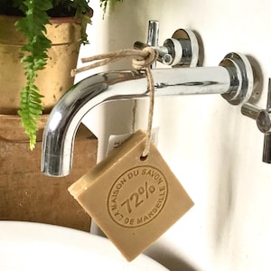 Savon de Marseille sur corde enrichi de 72 % d'huile d'olive|| Remplisseur de bas de Noël