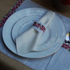Burlap table placemats with accent ribbon sets of 2, 4 , 6, 8, 10 , 12 or your custom quantity. Fringed edges, cottage chic. Made to order.