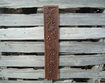 Grape Vine wood carving, Carved Wall hanging, Wood sculpture, Grape Vine carving, Carved Sculpture, Black walnut wood carving, Wood grapes